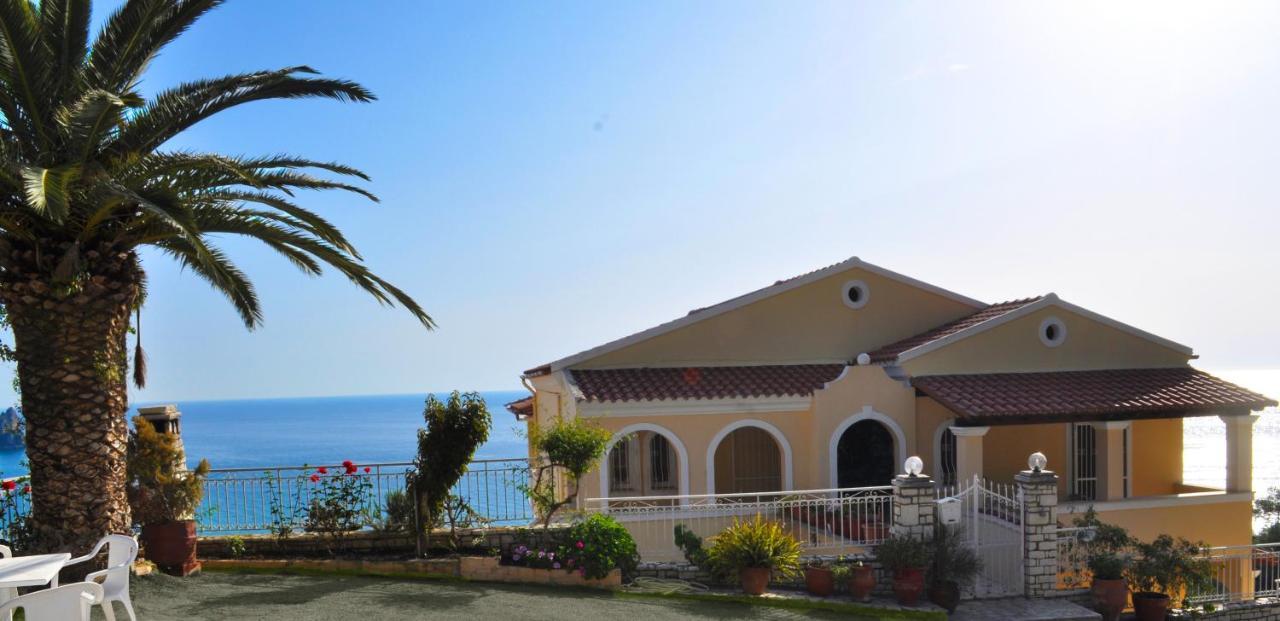 Holiday Apartments Maria With Pool - Agios Gordios Beach エクステリア 写真